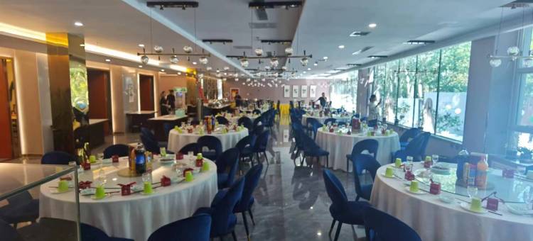 乌鲁木齐颐中园酒店(红山人民公园店)图片