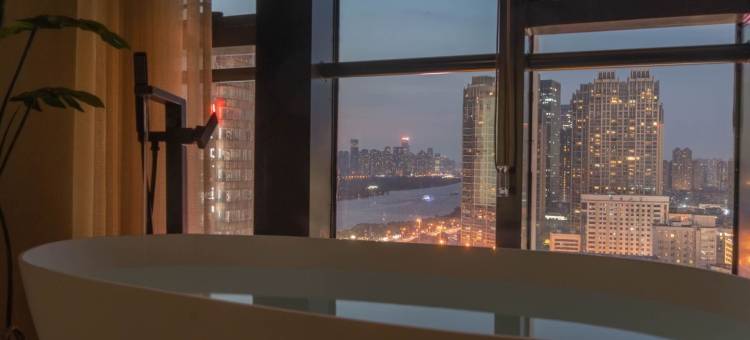 云隐Loft江景套房Inn(长沙五一广场IFS国金中心店)图片