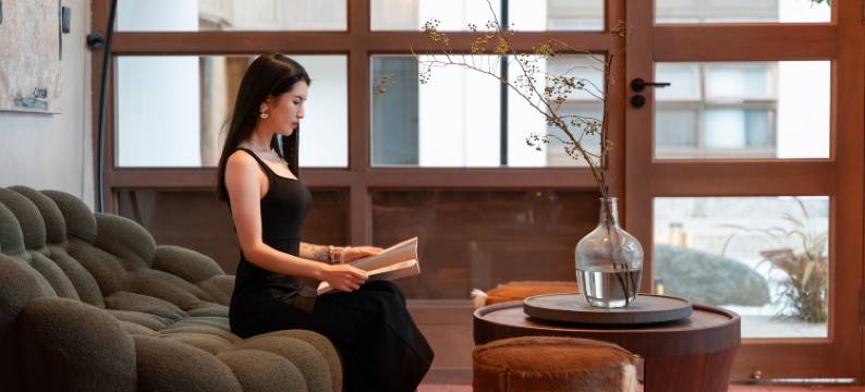 丽江古城柏阅想丨雪山私汤·设计师中古风度假民宿(南门广场店)图片