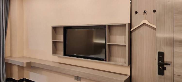 鸿运精品公馆(东莞清溪三中路店)图片