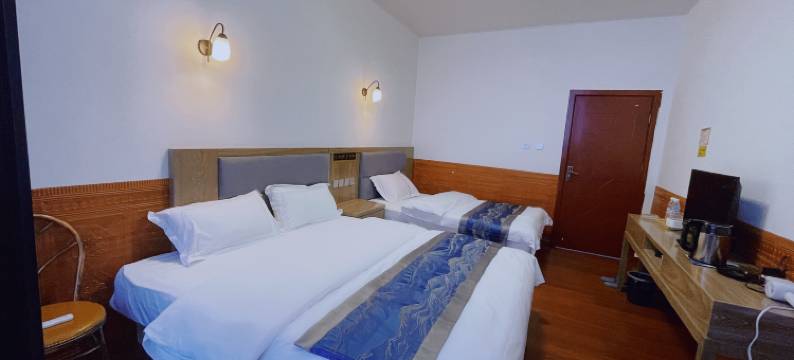 大理桃苑里客栈图片