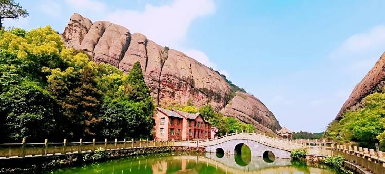 艺选安來酒店(上饶弋阳高铁站店)图片