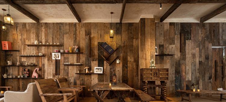 北海亚屿民宿(银滩潮雕广场店)图片