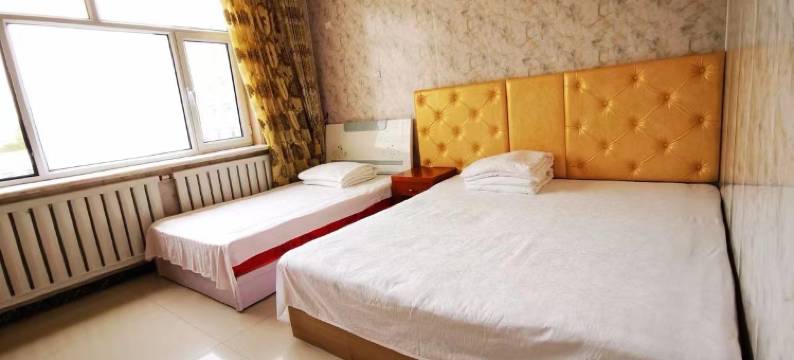 阿日善宾馆图片