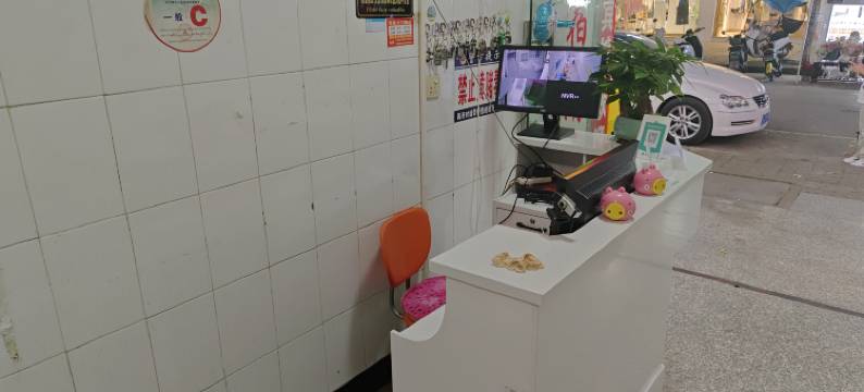 禄劝宏运来宾馆图片