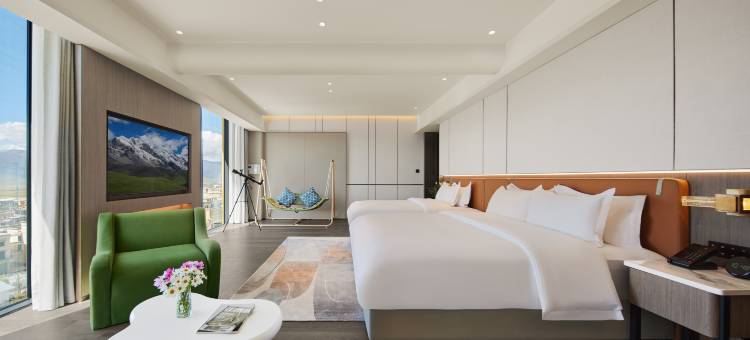 理塘虫草大酒店(甘孜理塘318国道店)图片