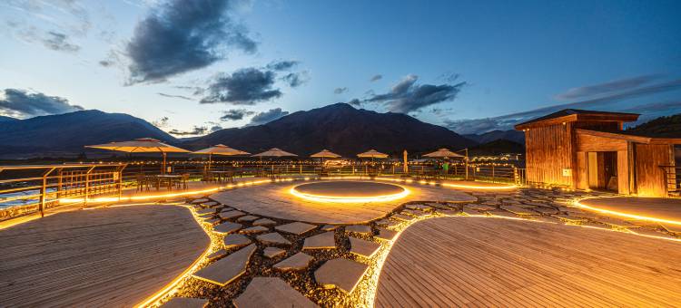 禾木舒泊瑞斯酒店图片