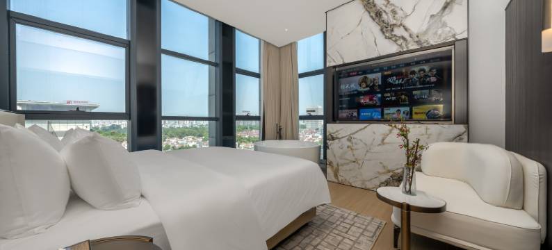 安达曼星元酒店(柳州窑埠古镇城万象城店)图片