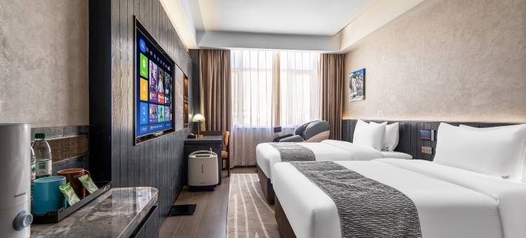 云水际·未来酒店(萨嘎店)图片