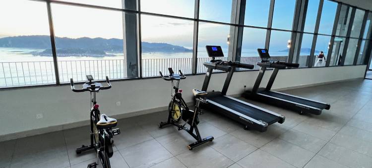 JQ Angel 2 NEW Level28 Seaview/6pax/Netflix图片