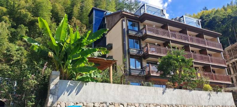 大明山圆月民宿图片