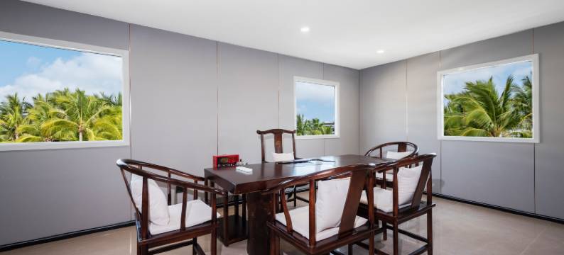 三亚峰创假日酒店(三亚湾市政府店)图片