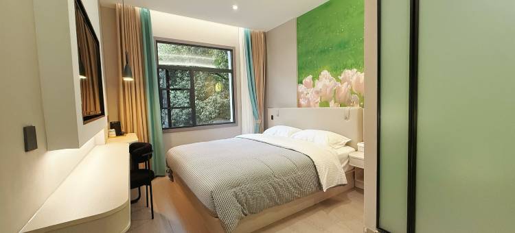 石泉轻悦逸舍酒店图片