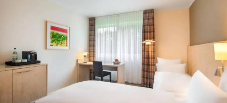 比勒费尔德约翰尼斯山Sunday酒店(Sunday Hotel Bielefeld Johannisberg)图片