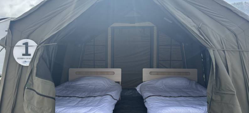 王岗坪贡嘎星空露营地图片