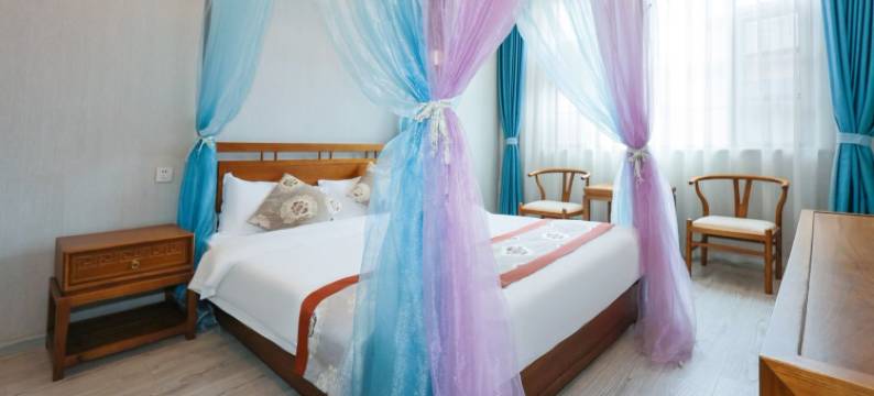 倚梦酒店(大理高铁站店)图片