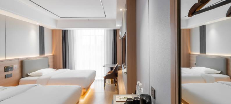 九天商务宾馆(赤峰林西一中店)图片