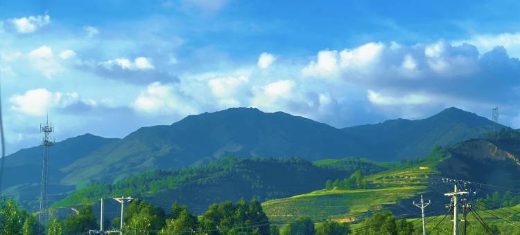 化隆扎巴阿岱山景宾馆图片