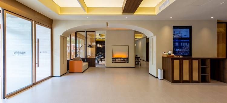 锦颐酒店(赤峰维多利摩尔城红山政府店)图片