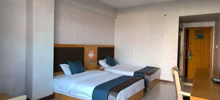 东兴福润商务宾馆(国门景区店)图片