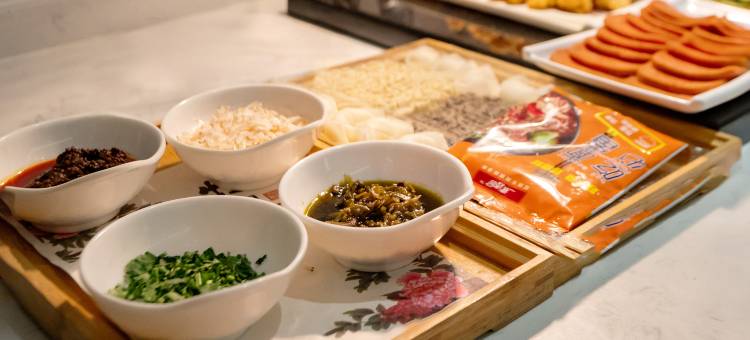 白玉兰酒店(桓台信誉楼店)图片