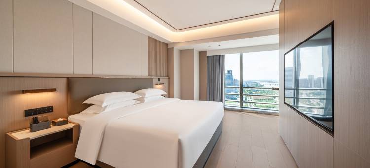 铂顿国际公寓(广州南沙中交汇通中心店)图片