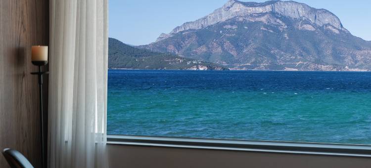 泸沽湖凿见酒店图片