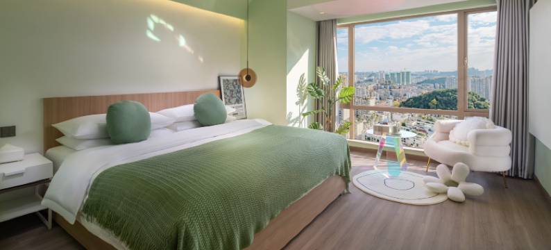 蓦之然居酒店(花果园白宫购物中心店)图片