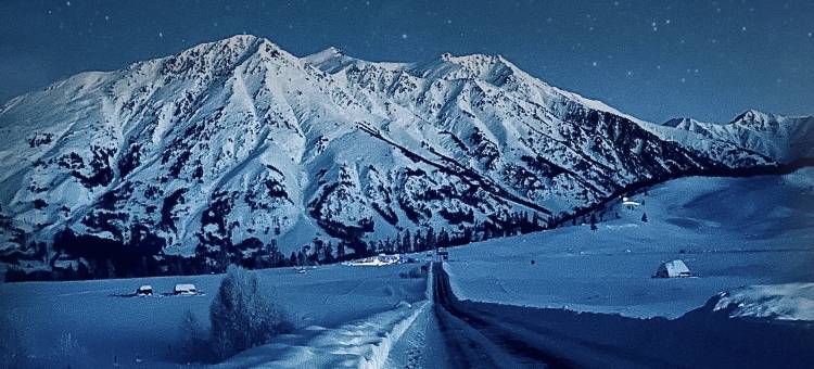 美豪R酒店(乌鲁木齐铁路局地铁站店)图片