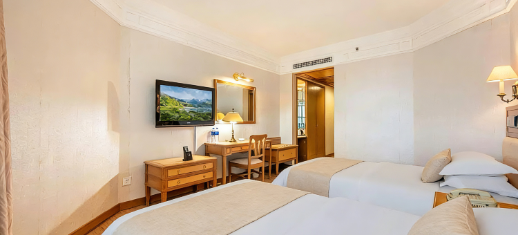 东莞银城酒店(元美地铁站店)图片