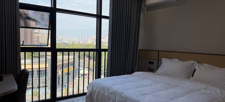 鲸华花园酒店(攀枝花高铁南站大河中学店)图片