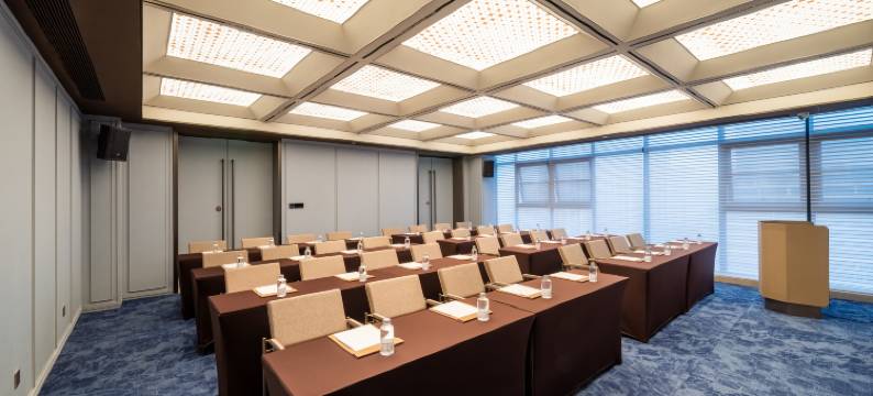 上饶高铁站桔子水晶酒店图片