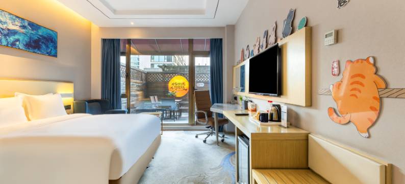 鞍山中心智选假日酒店图片