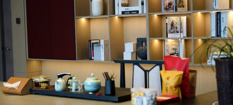 镇雄晟锦酒店(观澜湖购物公园店)图片