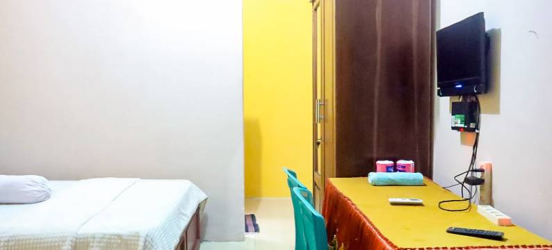 RedDoorz @ Hotel Gloria Borong图片