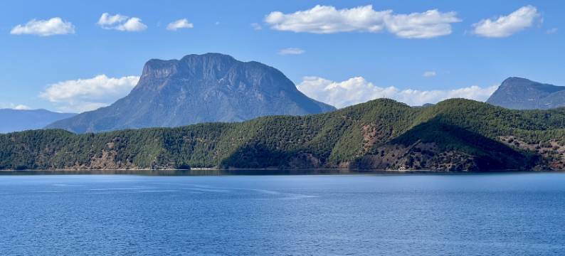 泸沽湖前湖·月遥全湖景度假酒店(泸沽湖普洛码头店)图片