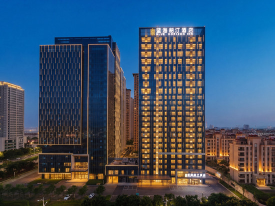 日照蓝海朗汀酒店(日照站店)