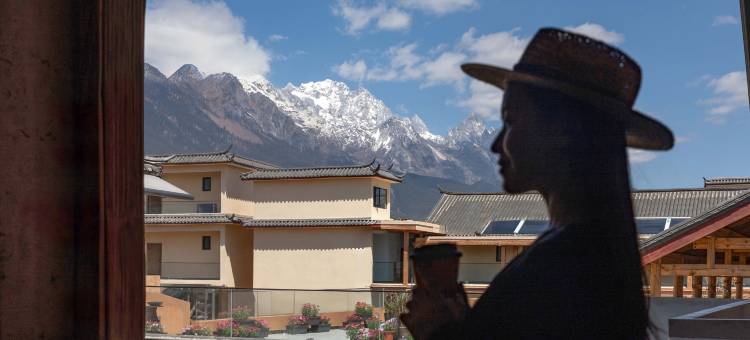 禾木云鼎雪山观景民宿图片