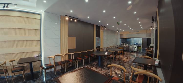 青绿酒店(大兴安岭人民医院加格达奇站店)图片