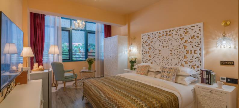 西双版纳景洪语霖纳舍设计师酒店(告庄西双景星光夜市店)图片