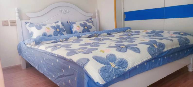 优格雅筑轻奢民宿(篱笆房地铁站店)图片