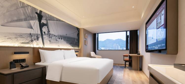 重庆解放碑洪崖洞长航美仑酒店图片