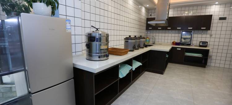 石林芸水畔酒店(双龙公园店)图片