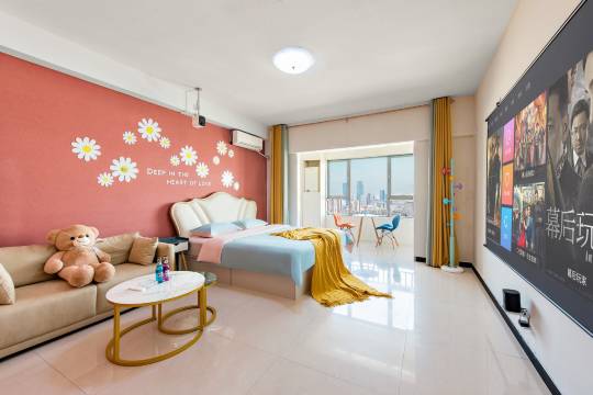 香蕉观影民宿(保定华创火车站店)