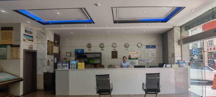 西昌新天恒大酒店(月亮湖公园店)图片