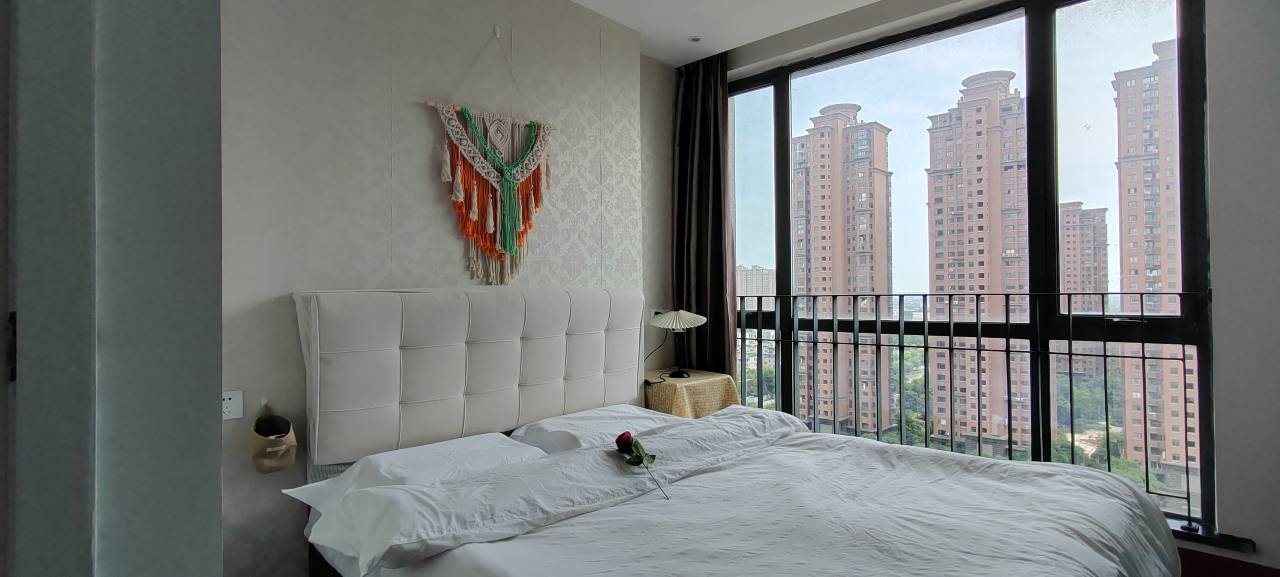 嘉善旅居拾光公寓(银泰店)