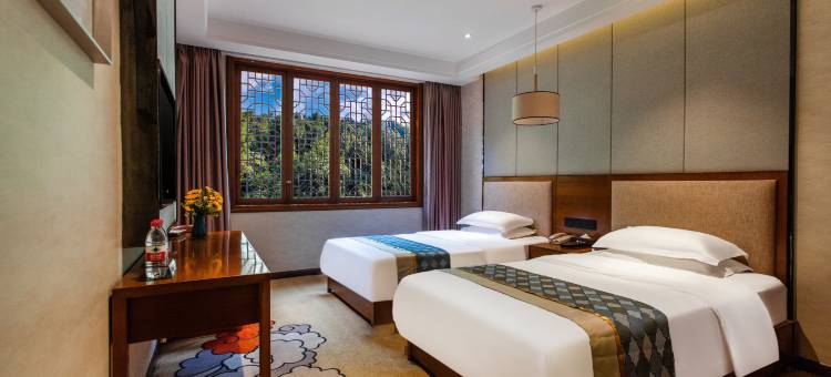 四月天精品酒店(大英县政府店)图片