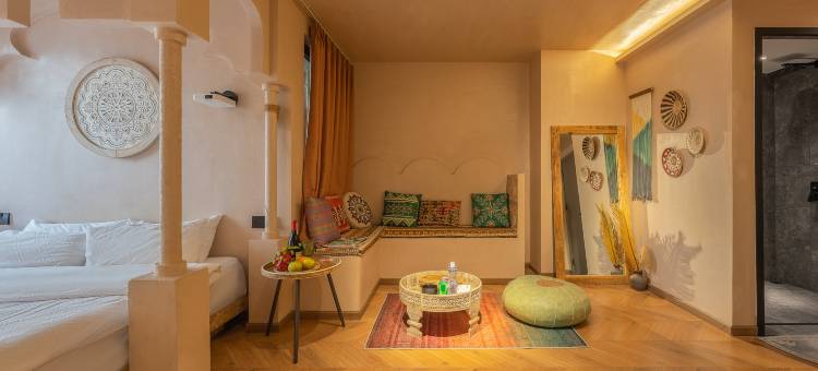 自贡DH设计民宿(华商国际城店)图片