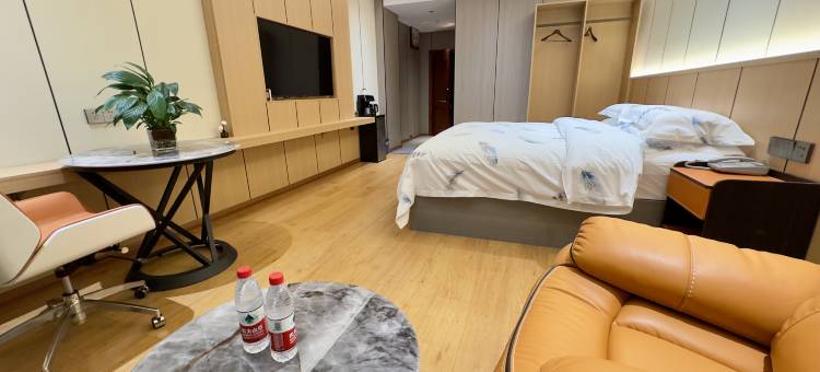 玛沁格萨尔大酒店图片