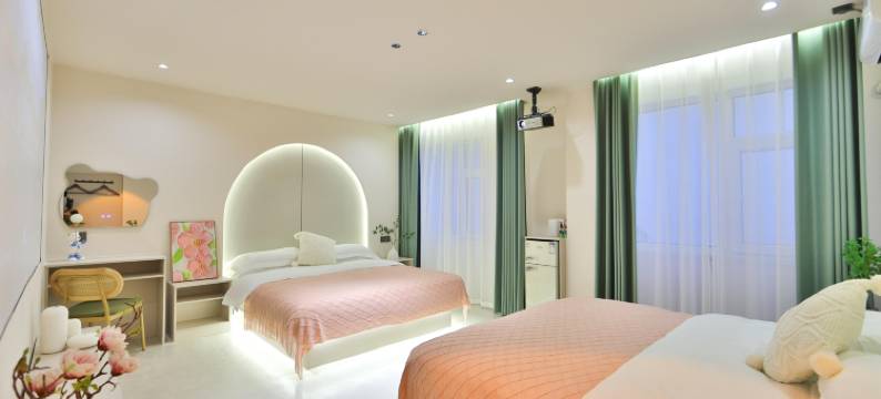 云朵•漫居｜AESTHETIC•FASHION设计民宿(延吉延边大学网红墙店)图片